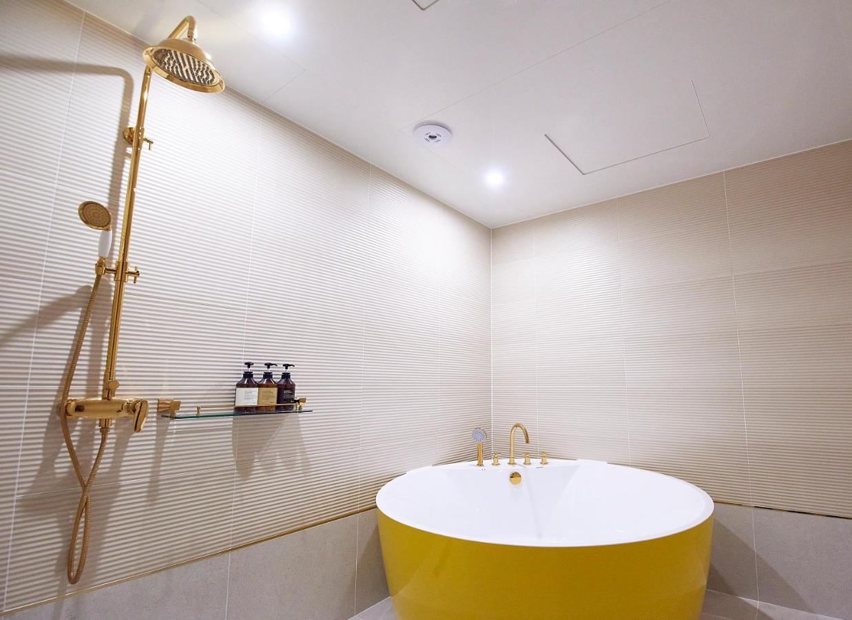 Denbasta Signature Hotel Busan Buitenkant foto