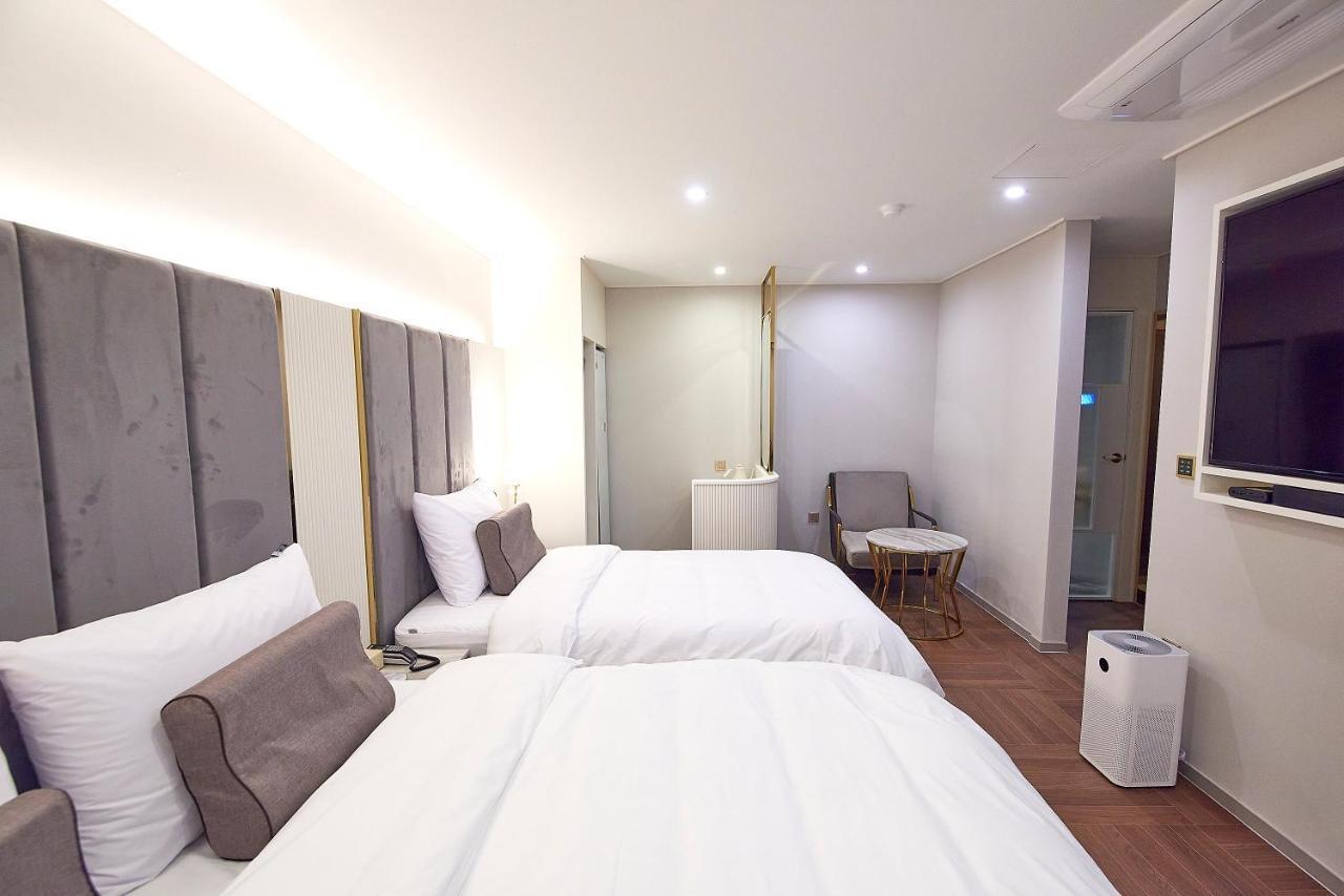 Denbasta Signature Hotel Busan Buitenkant foto