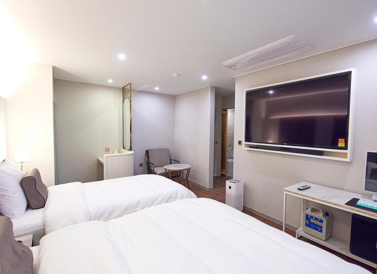 Denbasta Signature Hotel Busan Buitenkant foto