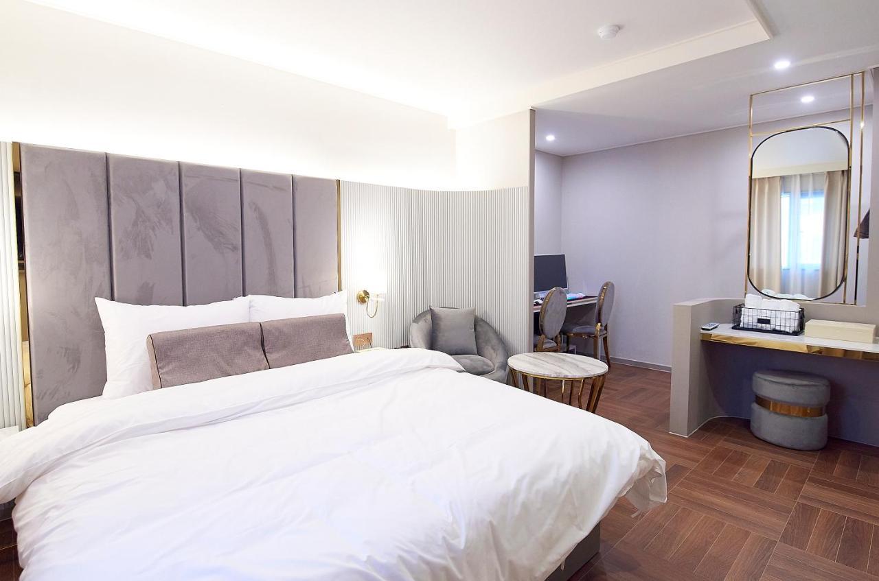 Denbasta Signature Hotel Busan Buitenkant foto