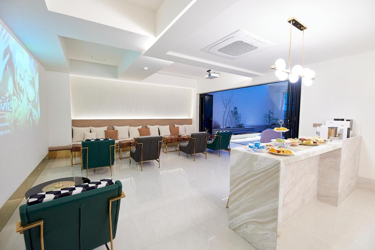 Denbasta Signature Hotel Busan Buitenkant foto